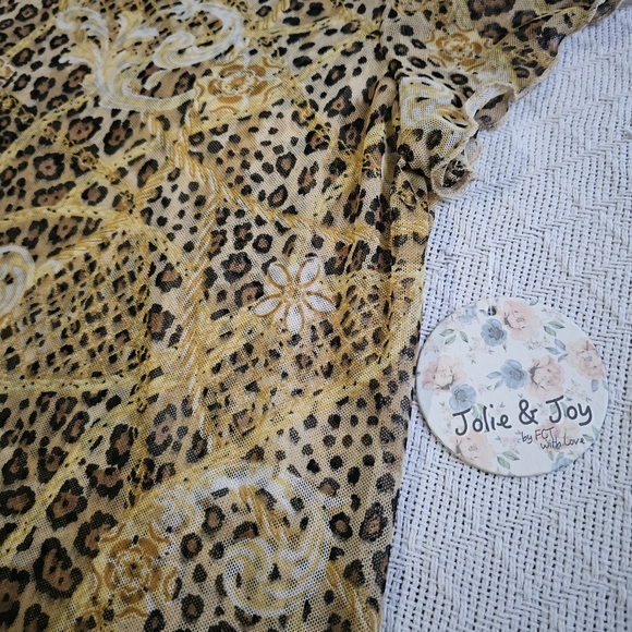 Sheer top - Picture 2 of 7